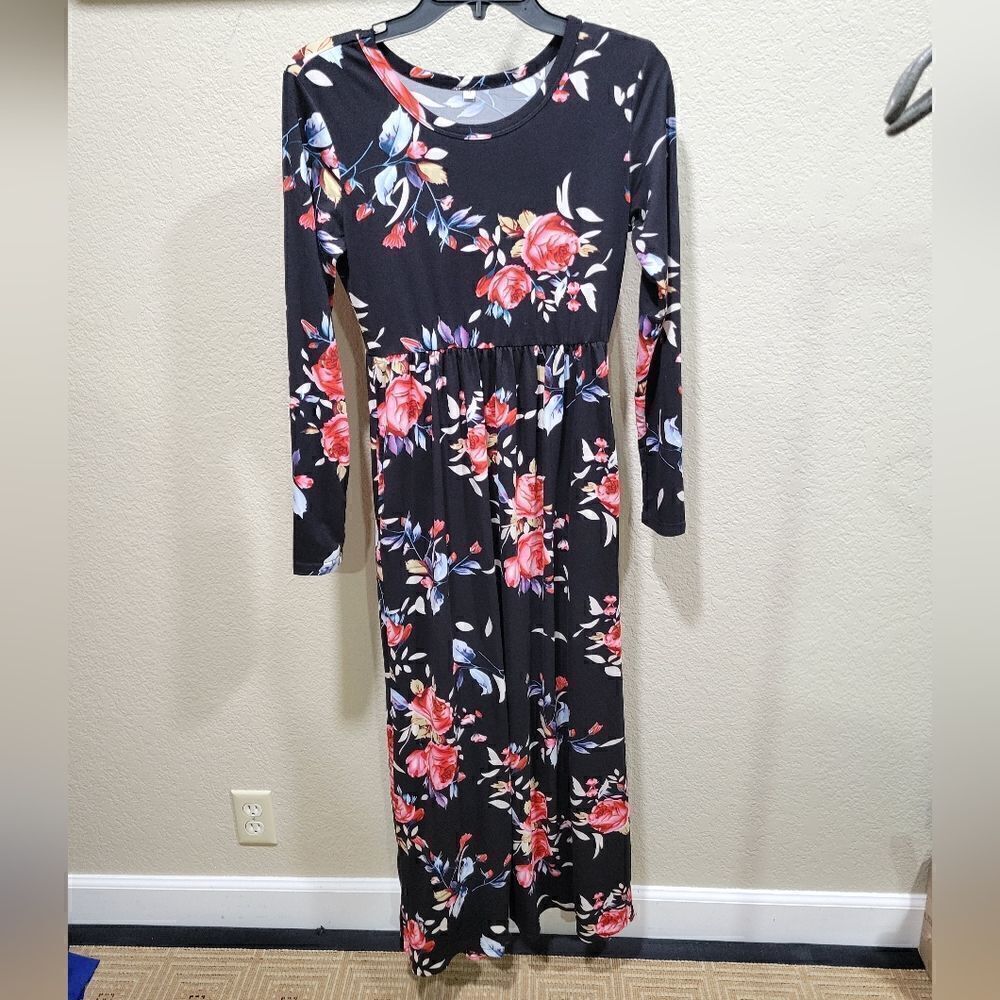 Long quarter sleeve multicolor floral dress - Picture 2 of 7